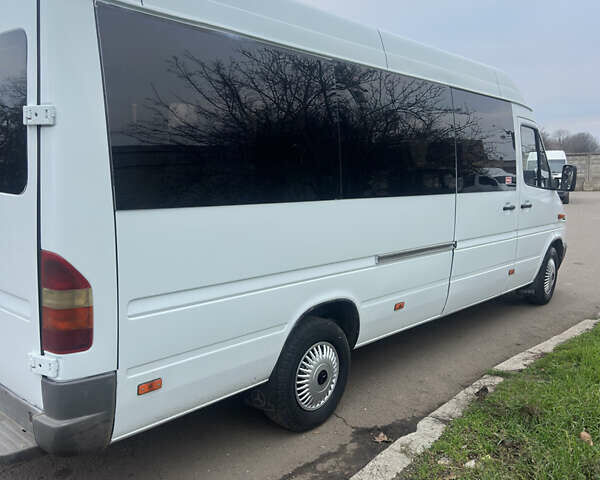 Мерседес Sprinter, об'ємом двигуна 2.2 л та пробігом 5 тис. км за 10000 $, фото 2 на Automoto.ua