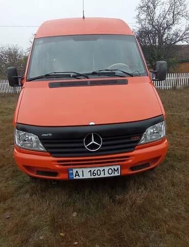 Мерседес Sprinter, об'ємом двигуна 2.69 л та пробігом 280 тис. км за 12700 $, фото 4 на Automoto.ua