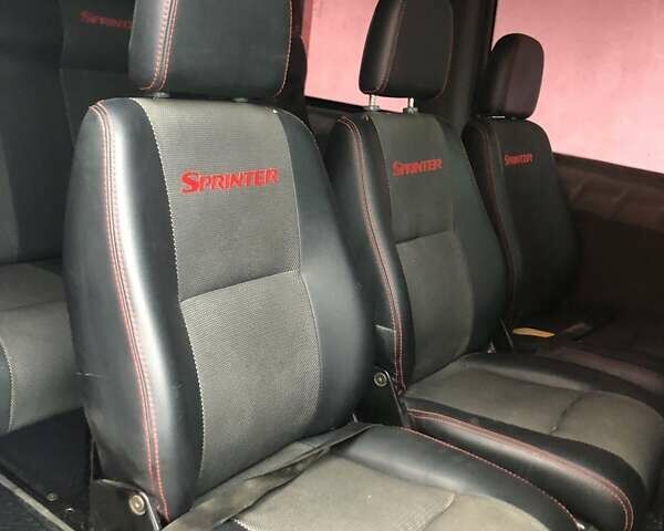 Мерседес Sprinter, объемом двигателя 0 л и пробегом 120 тыс. км за 10000 $, фото 4 на Automoto.ua