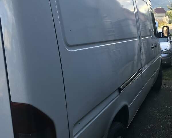 Мерседес Sprinter, объемом двигателя 2.2 л и пробегом 740 тыс. км за 6000 $, фото 8 на Automoto.ua