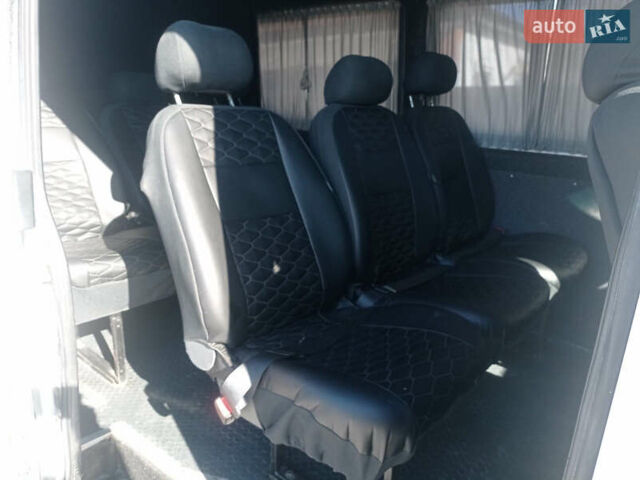 Мерседес Sprinter, объемом двигателя 2.2 л и пробегом 450 тыс. км за 6900 $, фото 4 на Automoto.ua