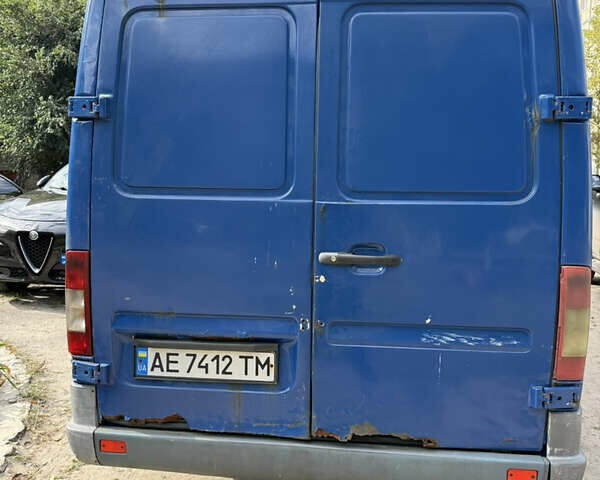 Мерседес Sprinter, объемом двигателя 2.7 л и пробегом 620 тыс. км за 8500 $, фото 3 на Automoto.ua