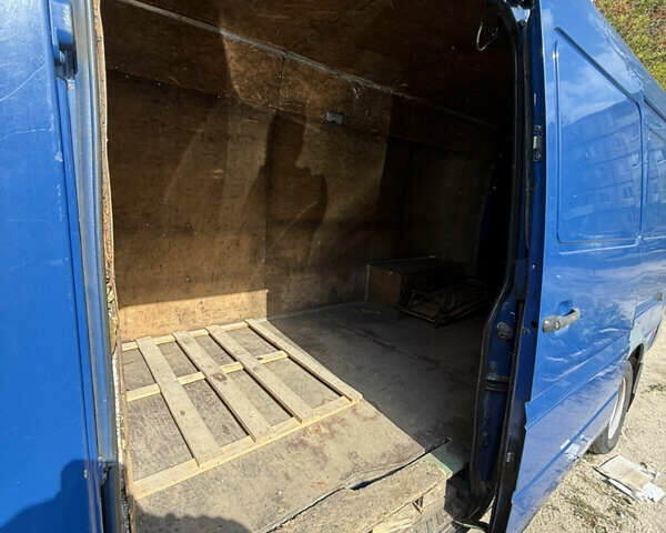 Мерседес Sprinter, объемом двигателя 2.7 л и пробегом 620 тыс. км за 8500 $, фото 13 на Automoto.ua