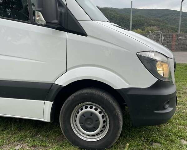 Мерседес Sprinter, объемом двигателя 2.2 л и пробегом 365 тыс. км за 21500 $, фото 17 на Automoto.ua