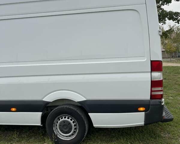 Мерседес Sprinter, объемом двигателя 2.2 л и пробегом 365 тыс. км за 21500 $, фото 5 на Automoto.ua