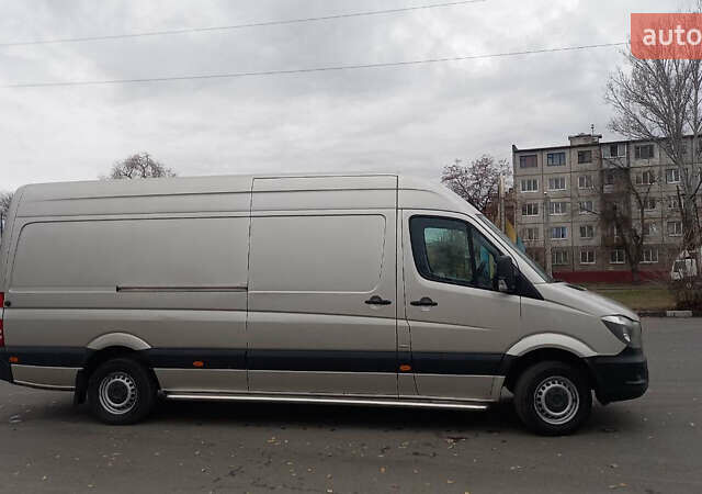 Мерседес Sprinter, об'ємом двигуна 2.1 л та пробігом 300 тис. км за 19999 $, фото 7 на Automoto.ua