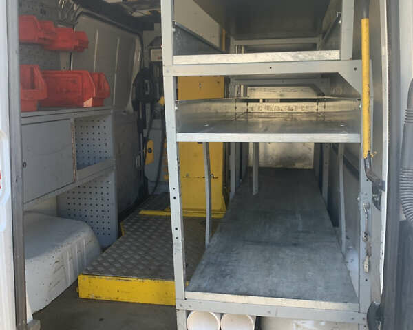 Мерседес Sprinter, объемом двигателя 2.2 л и пробегом 345 тыс. км за 23800 $, фото 13 на Automoto.ua