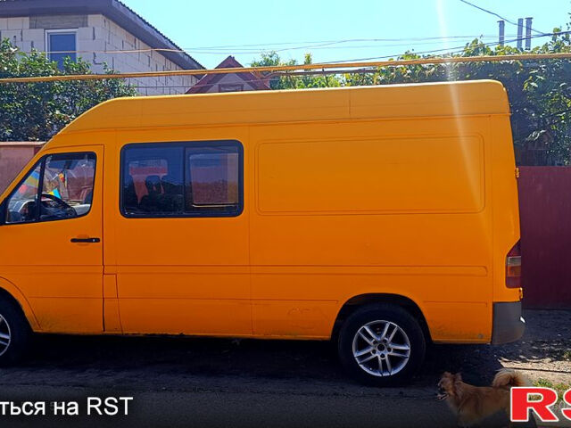 Мерседес Sprinter, объемом двигателя 3 л и пробегом 5000 тыс. км за 6400 $, фото 2 на Automoto.ua