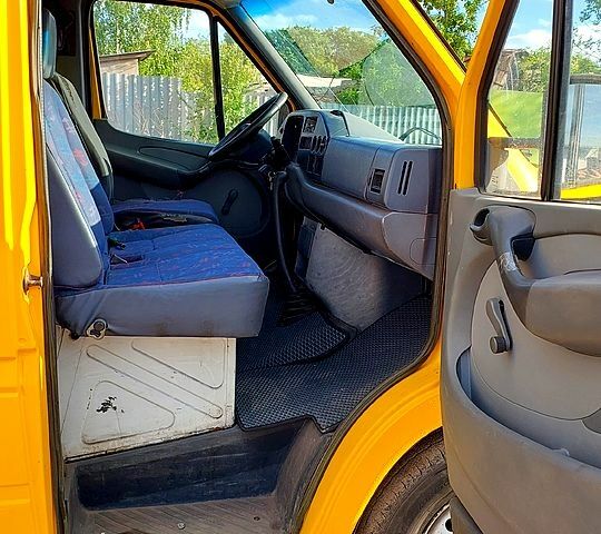 Мерседес Sprinter, объемом двигателя 2.3 л и пробегом 211 тыс. км за 6200 $, фото 7 на Automoto.ua