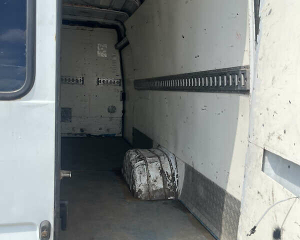 Мерседес Sprinter, объемом двигателя 2.8 л и пробегом 400 тыс. км за 8500 $, фото 22 на Automoto.ua