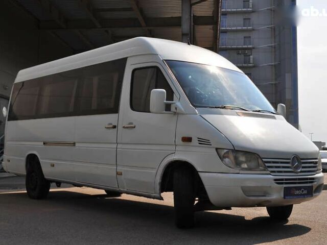 Мерседес Sprinter, объемом двигателя 2.2 л и пробегом 900 тыс. км за 10300 $, фото 4 на Automoto.ua