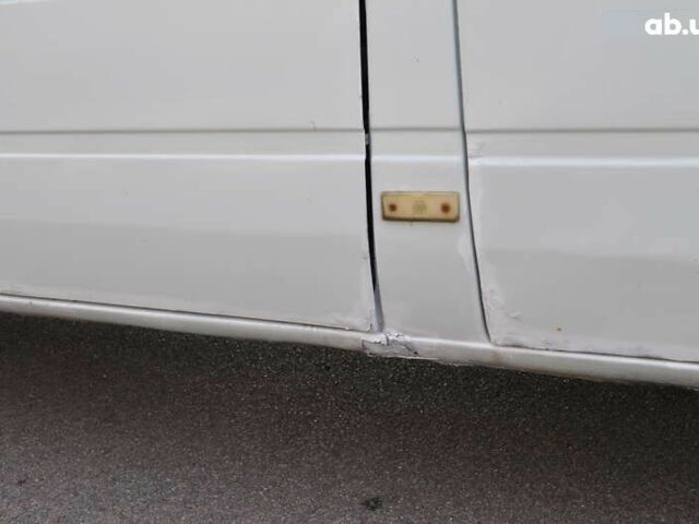 Мерседес Sprinter, об'ємом двигуна 2.2 л та пробігом 900 тис. км за 9000 $, фото 20 на Automoto.ua