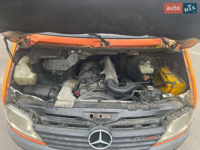 Мерседес Sprinter, об'ємом двигуна 2.7 л та пробігом 270 тис. км за 9900 $, фото 7 на Automoto.ua