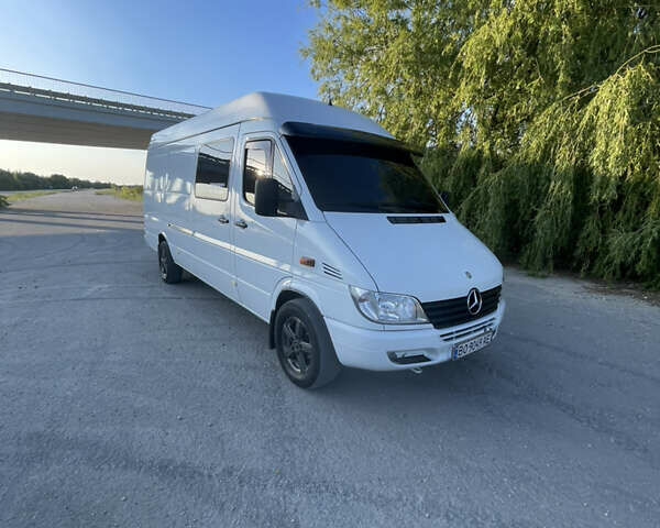 Мерседес Sprinter, объемом двигателя 2.15 л и пробегом 620 тыс. км за 10200 $, фото 4 на Automoto.ua