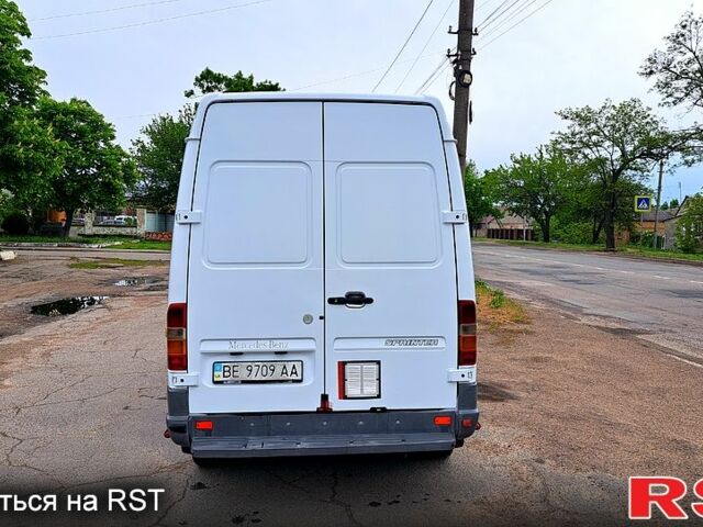 Мерседес Sprinter, объемом двигателя 2.3 л и пробегом 313 тыс. км за 6500 $, фото 5 на Automoto.ua