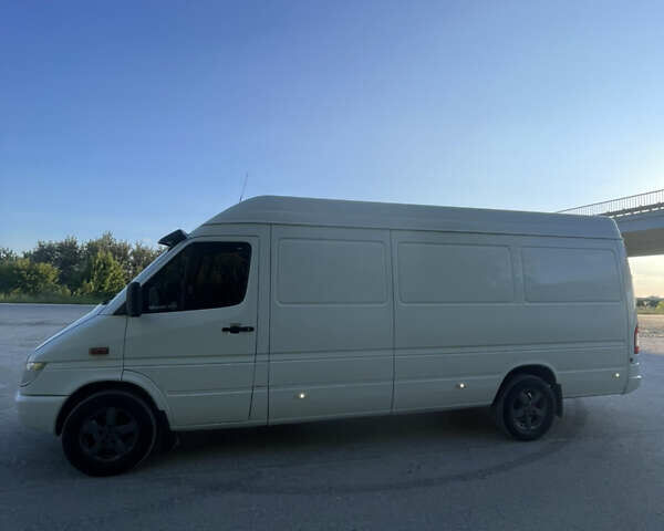 Мерседес Sprinter, объемом двигателя 2.15 л и пробегом 620 тыс. км за 10200 $, фото 9 на Automoto.ua