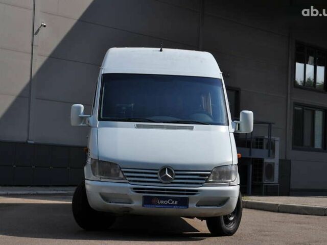 Мерседес Sprinter, объемом двигателя 2.2 л и пробегом 900 тыс. км за 10300 $, фото 3 на Automoto.ua
