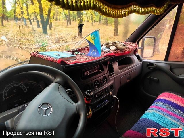 Мерседес Sprinter, об'ємом двигуна 2.2 л та пробігом 270 тис. км за 4300 $, фото 4 на Automoto.ua