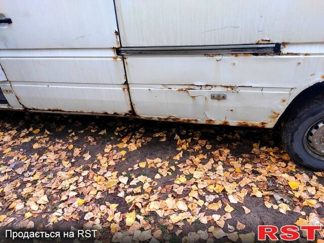 Мерседес Sprinter, об'ємом двигуна 2.2 л та пробігом 270 тис. км за 4300 $, фото 7 на Automoto.ua