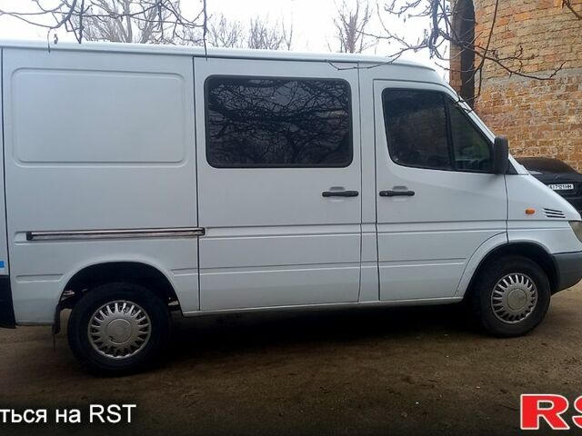 Мерседес Sprinter, объемом двигателя 2.2 л и пробегом 550 тыс. км за 4500 $, фото 4 на Automoto.ua