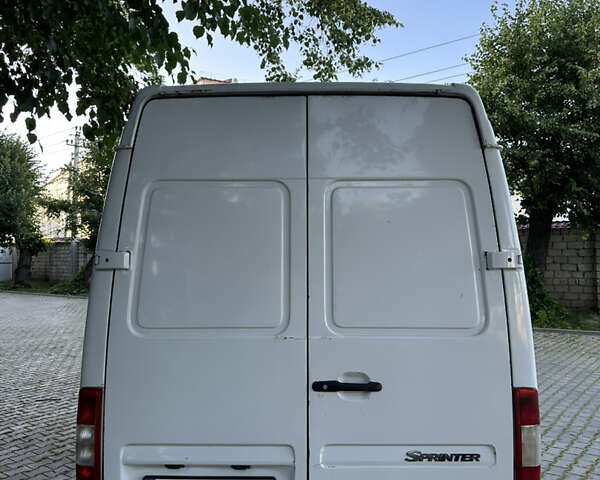 Мерседес Sprinter, об'ємом двигуна 2.7 л та пробігом 800 тис. км за 7400 $, фото 25 на Automoto.ua