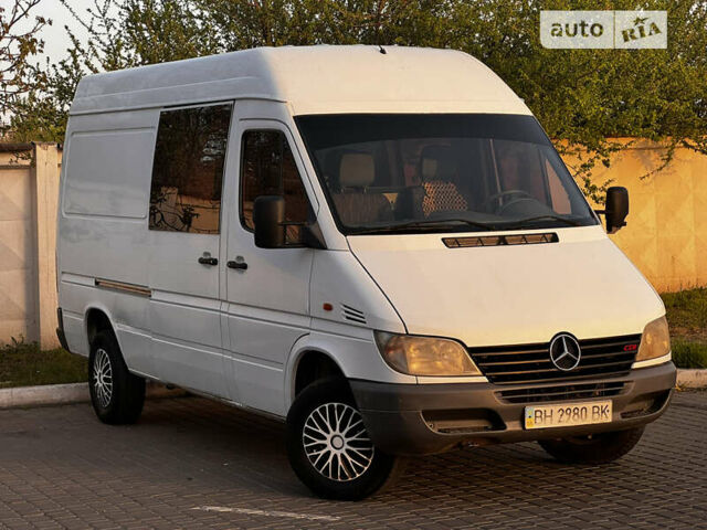 Мерседес Sprinter, объемом двигателя 2.2 л и пробегом 400 тыс. км за 6500 $, фото 7 на Automoto.ua