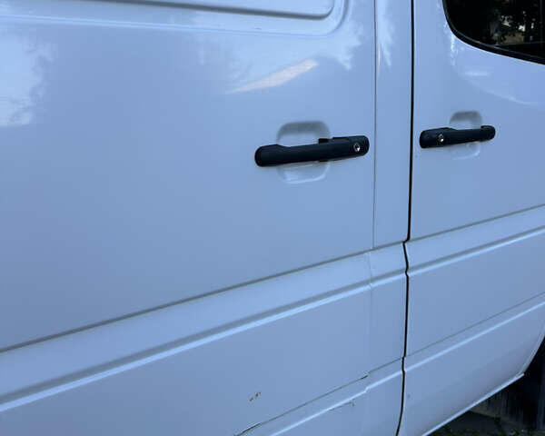 Мерседес Sprinter, об'ємом двигуна 2.7 л та пробігом 800 тис. км за 7400 $, фото 9 на Automoto.ua