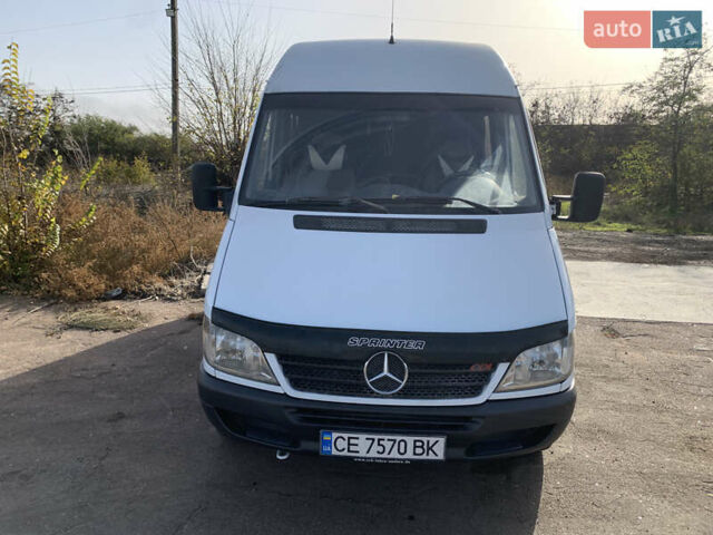 Мерседес Sprinter, объемом двигателя 2.7 л и пробегом 526 тыс. км за 8900 $, фото 1 на Automoto.ua