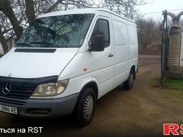 Мерседес Sprinter, объемом двигателя 2.2 л и пробегом 550 тыс. км за 4500 $, фото 1 на Automoto.ua