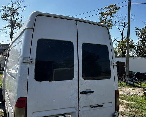 Мерседес Sprinter, объемом двигателя 2.2 л и пробегом 530 тыс. км за 6500 $, фото 7 на Automoto.ua