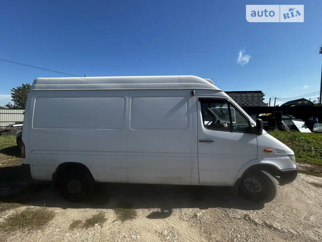 Мерседес Sprinter, объемом двигателя 2.2 л и пробегом 530 тыс. км за 7000 $, фото 5 на Automoto.ua
