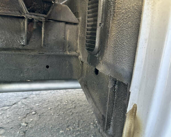 Мерседес Sprinter, об'ємом двигуна 2.7 л та пробігом 452 тис. км за 14200 $, фото 19 на Automoto.ua