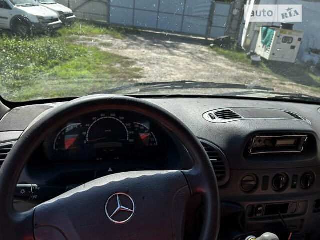 Мерседес Sprinter, объемом двигателя 2.2 л и пробегом 530 тыс. км за 7000 $, фото 2 на Automoto.ua