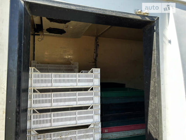 Мерседес Sprinter, объемом двигателя 2.2 л и пробегом 530 тыс. км за 6500 $, фото 3 на Automoto.ua