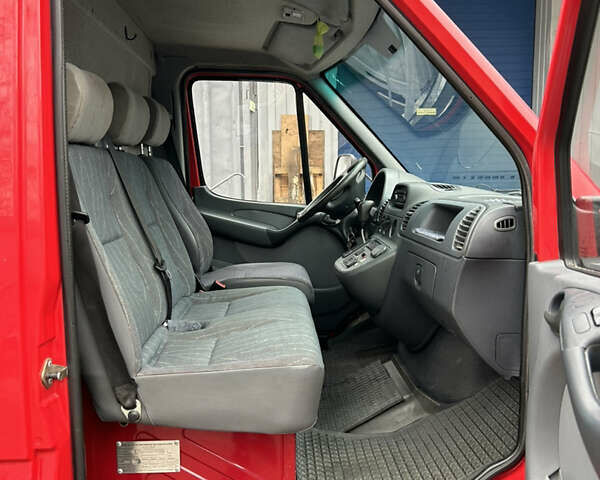 Мерседес Sprinter, об'ємом двигуна 2.7 л та пробігом 285 тис. км за 17000 $, фото 9 на Automoto.ua
