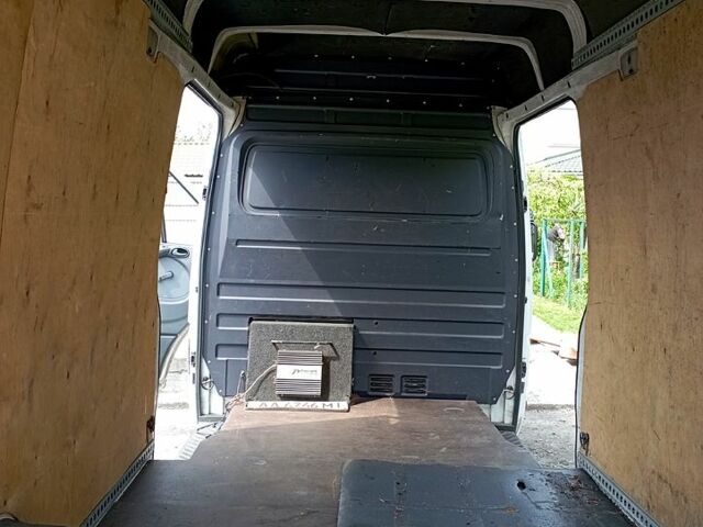 Мерседес Sprinter, объемом двигателя 2.2 л и пробегом 307 тыс. км за 9000 $, фото 3 на Automoto.ua