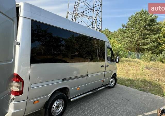 Мерседес Sprinter, объемом двигателя 0 л и пробегом 140 тыс. км за 9500 $, фото 4 на Automoto.ua