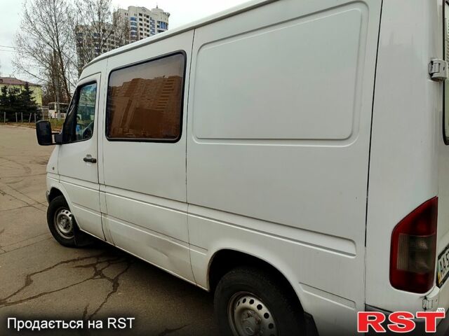 Мерседес Sprinter, об'ємом двигуна 22 л та пробігом 600 тис. км за 5700 $, фото 1 на Automoto.ua