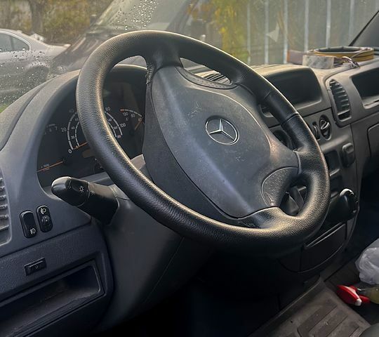 Мерседес Sprinter 2005 у Кривому Розі на Automoto.ua Мерседес Sprinter, об'ємом двигуна 2.2 л та пробігом 258 тис. км за 5650 $, фото 2 на Automoto.ua