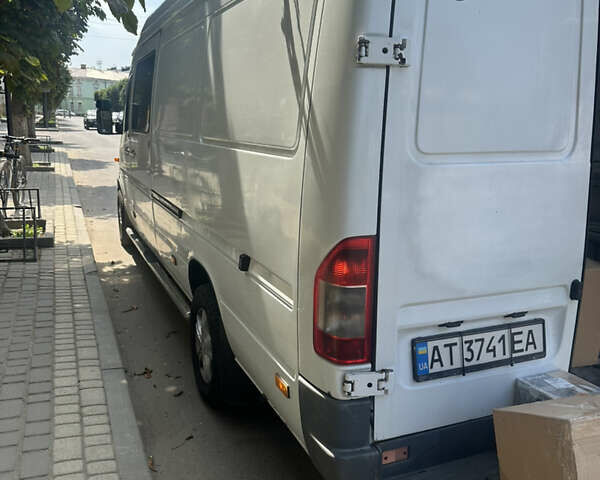 Мерседес Sprinter, объемом двигателя 2.1 л и пробегом 500 тыс. км за 12850 $, фото 3 на Automoto.ua