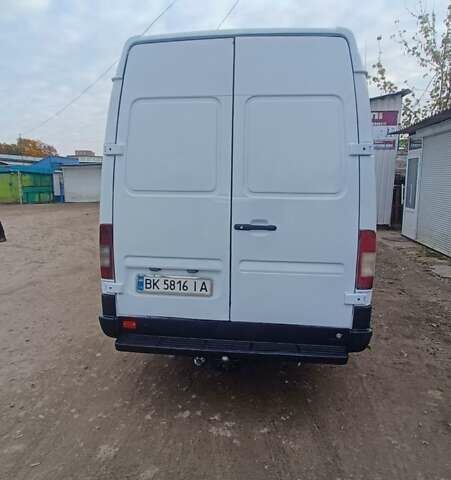 Мерседес Sprinter, объемом двигателя 2.7 л и пробегом 640 тыс. км за 9500 $, фото 12 на Automoto.ua