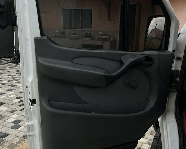 Мерседес Sprinter, объемом двигателя 0 л и пробегом 418 тыс. км за 17000 $, фото 6 на Automoto.ua