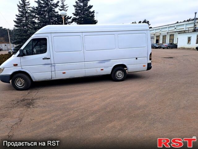 Мерседес Sprinter, объемом двигателя 2.2 л и пробегом 550 тыс. км за 8000 $, фото 4 на Automoto.ua