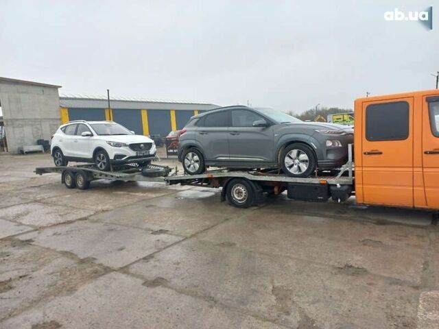 Мерседес Sprinter, об'ємом двигуна 2.7 л та пробігом 500 тис. км за 10200 $, фото 3 на Automoto.ua