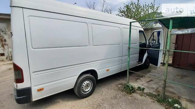 Мерседес Sprinter, объемом двигателя 2.15 л и пробегом 700 тыс. км за 8500 $, фото 2 на Automoto.ua