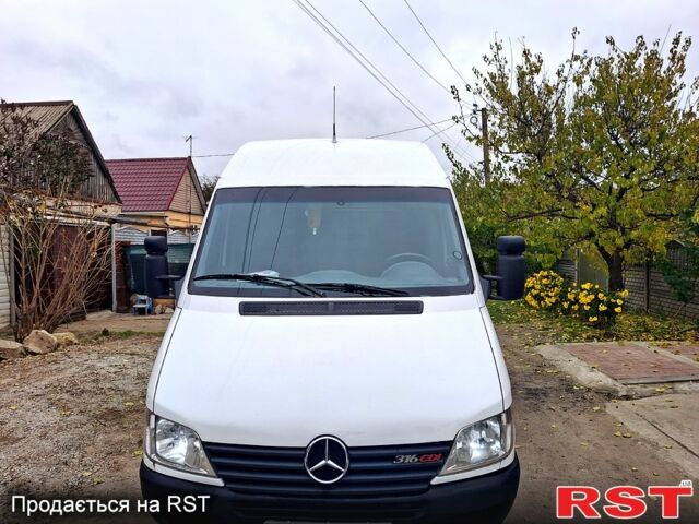 Мерседес Sprinter, об'ємом двигуна 2.7 л та пробігом 740 тис. км за 12000 $, фото 1 на Automoto.ua