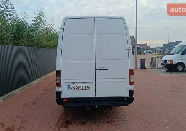 Мерседес Sprinter, объемом двигателя 2.7 л и пробегом 640 тыс. км за 9500 $, фото 9 на Automoto.ua
