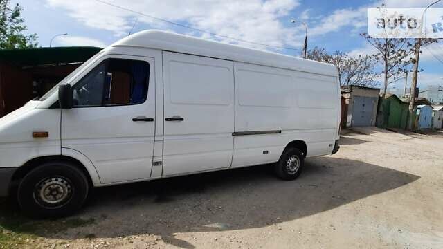 Мерседес Sprinter, объемом двигателя 2.15 л и пробегом 700 тыс. км за 8500 $, фото 4 на Automoto.ua