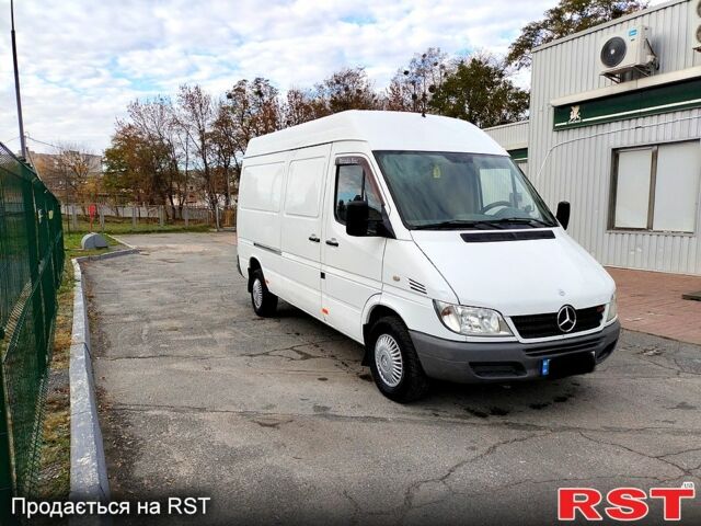 Мерседес Sprinter, объемом двигателя 2.2 л и пробегом 300 тыс. км за 10500 $, фото 2 на Automoto.ua