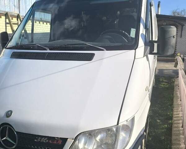 Мерседес Sprinter, об'ємом двигуна 2.69 л та пробігом 320 тис. км за 9200 $, фото 1 на Automoto.ua